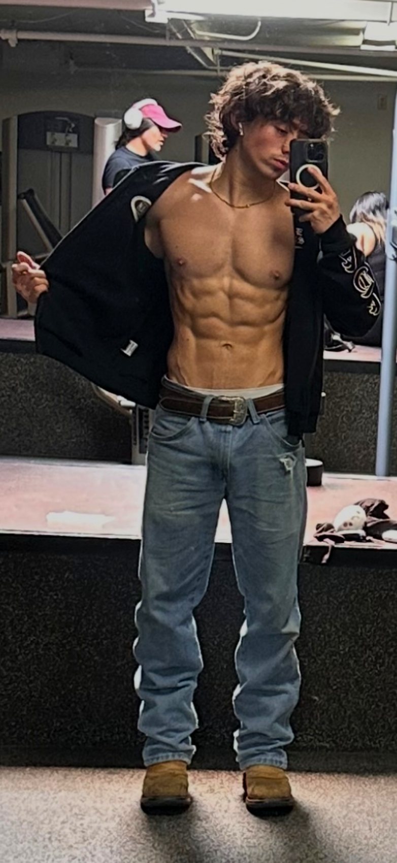 Roegan, lean and aesthetic, the result of the 1-on-1 coaching approach